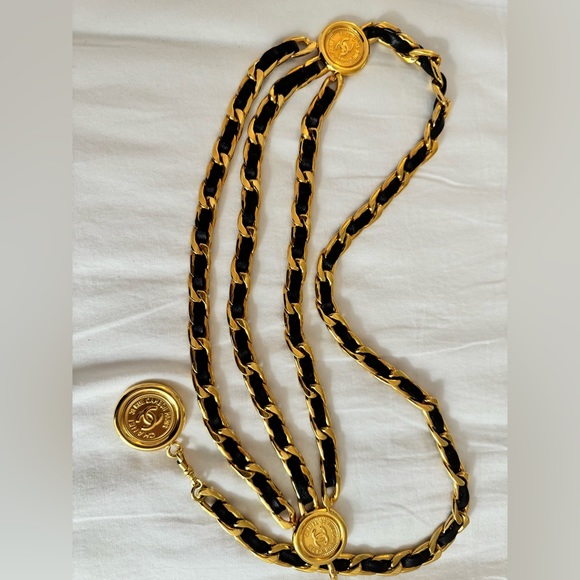 $1️⃣8️⃣0️⃣0️⃣ Chanel belt - Picture 12 of 12